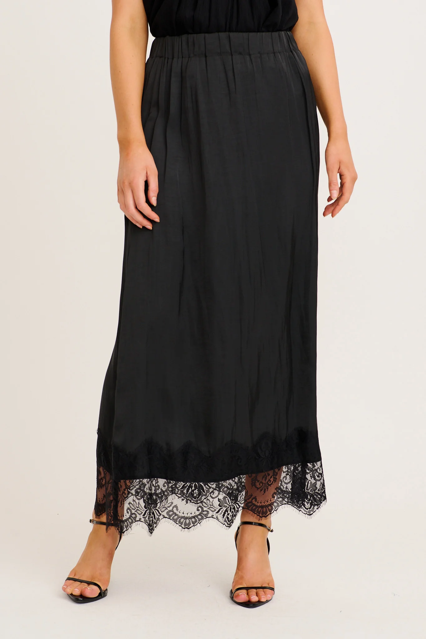 Best Yet Midi Skirt
